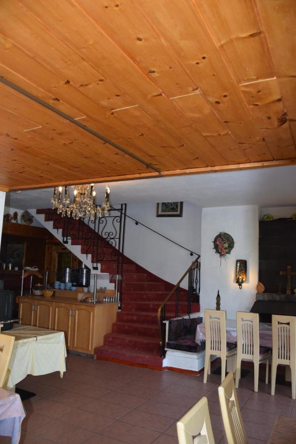 Landhaus Linser ทาร์เรนส์ ภายนอก รูปภาพ